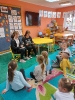 Duży czyta małemu - czytanie w przedszkolu-1