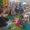 Duży czyta małemu - czytanie w przedszkolu-7