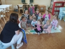 Motylki z wizytą w Bibliotece Publicznej-1
