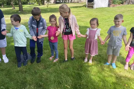 Czytanie na polanie