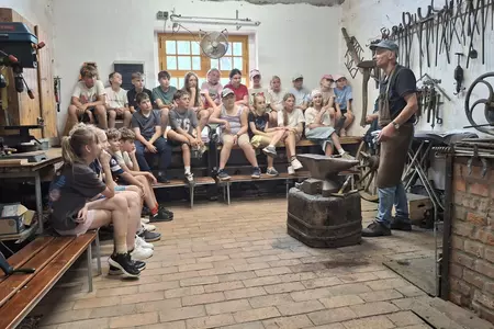 W STAREJ CHACIE U KOWOLA